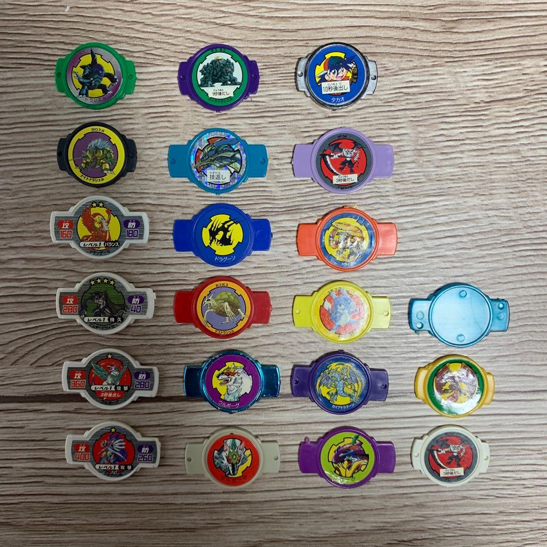 爆転シュートベイブレード ビットチップ 21枚 - メルカリ