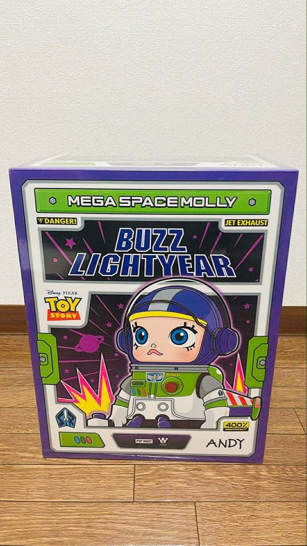 MEGA SPACE MOLLY BUZZ 400%「未開封」
