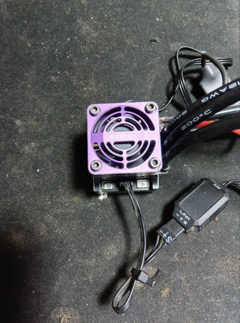 RAD 高性能 ESC 紫色 冷却ファン付き+Sbusリンクアダプター ブラシレスESC用 パーツ | アキュヴァンス