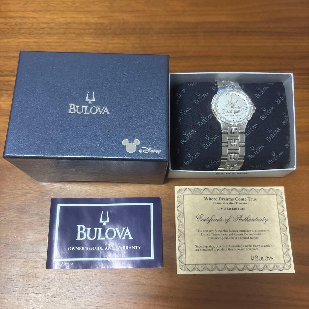 BULOVA DISNEY ディズニーランド　腕時計　ウォッチ　ブローバ