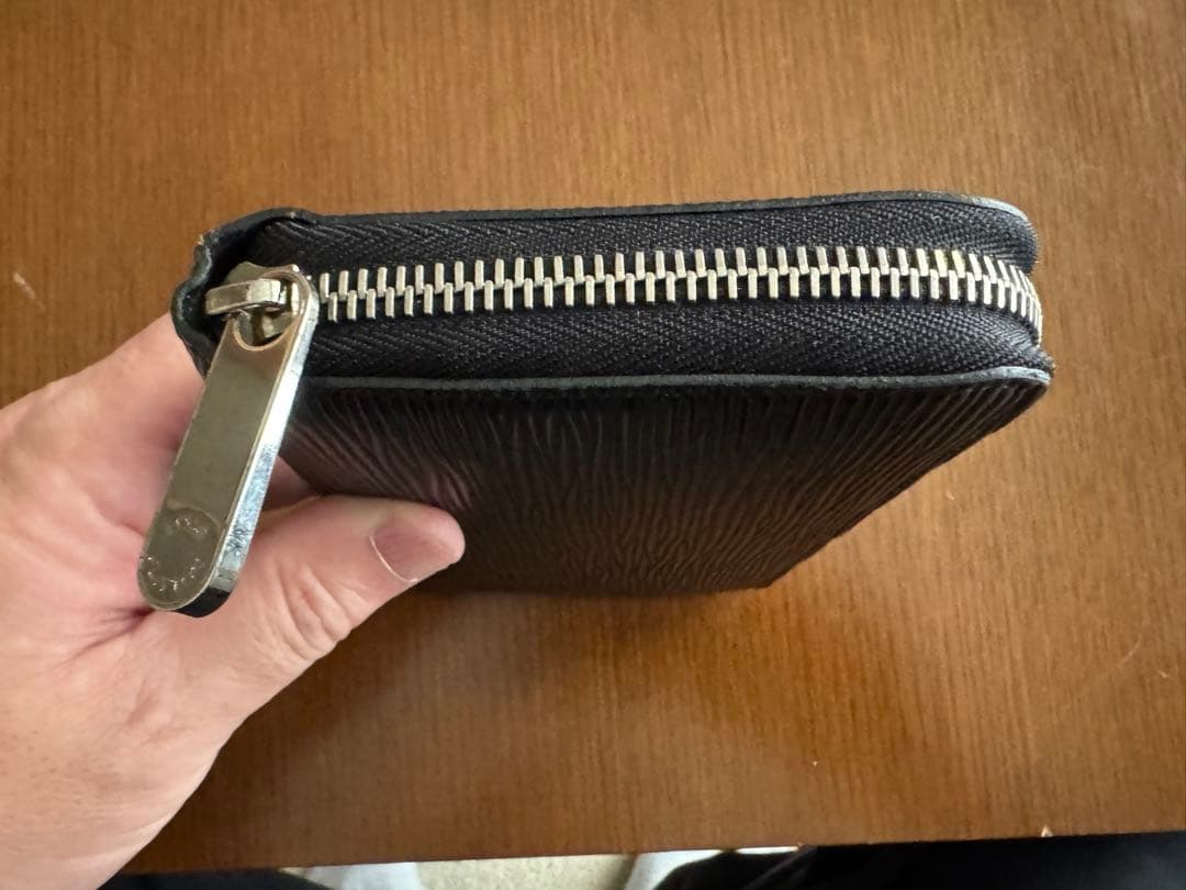 Louis Vuitton エピレザー ブラック長財布 - メルカリ