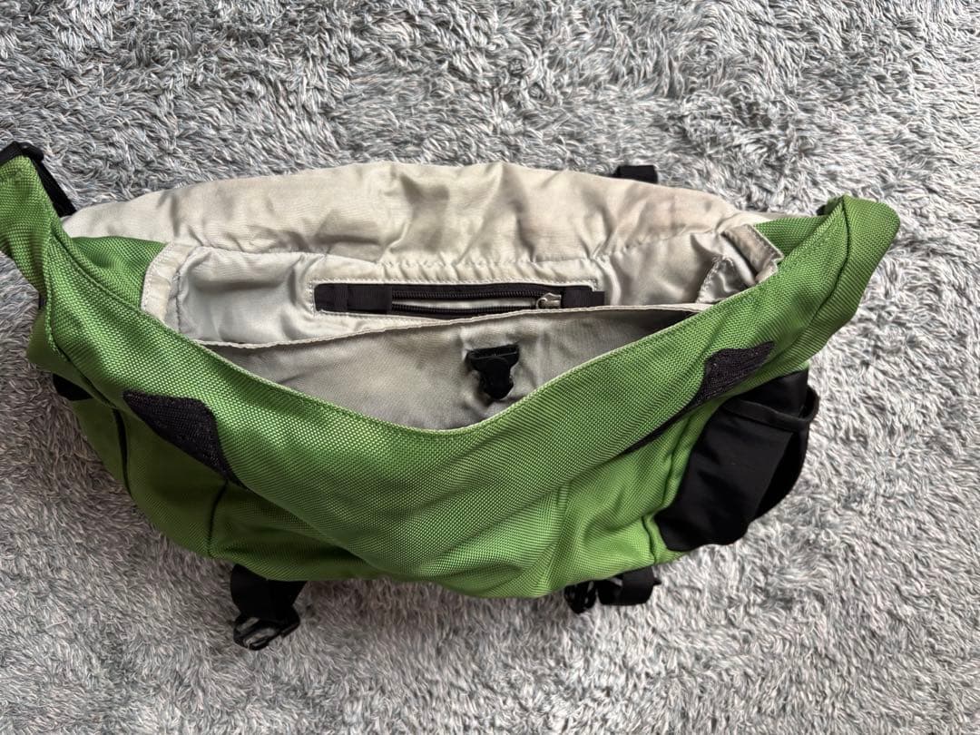 パタゴニア ハーフマスメッセンジャー ショルダーバッグ 48271F7 緑