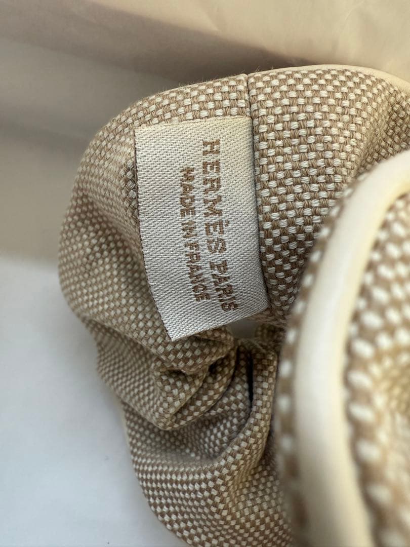 新品未使用　エルメス　シュシュ 《クラウディア》 プラン・エア　本物保証