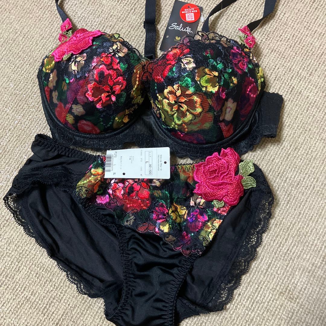 ワコール サンルート　 D75 セットアップ