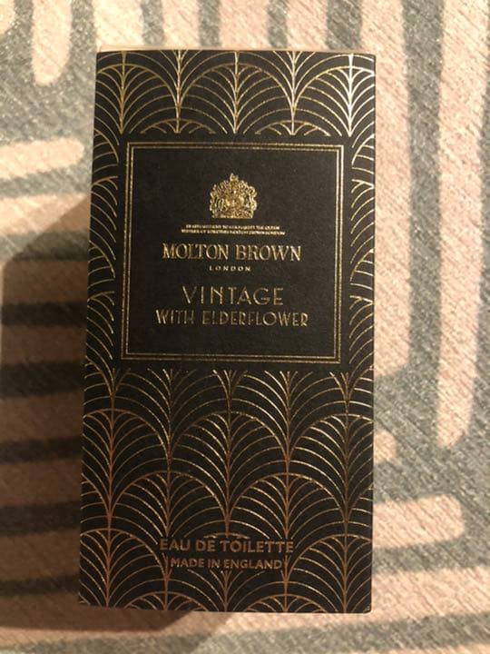 Vintage with elder flowers 香水