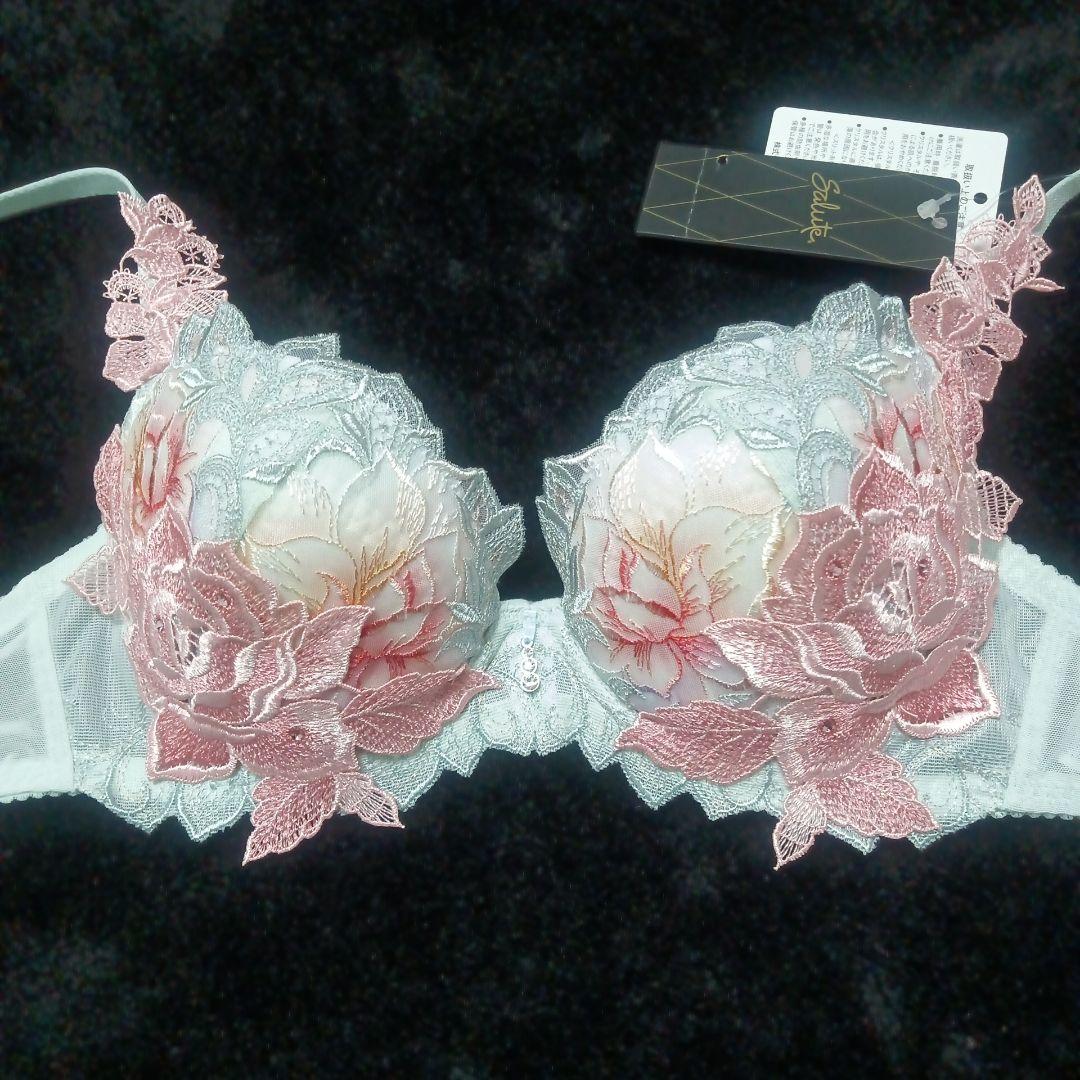 新品 ワコール サルート salute 97 マレフィセント ブラジャー C70 新品 ワコール サルート salute 97 マレフィセント ブラジャー C70