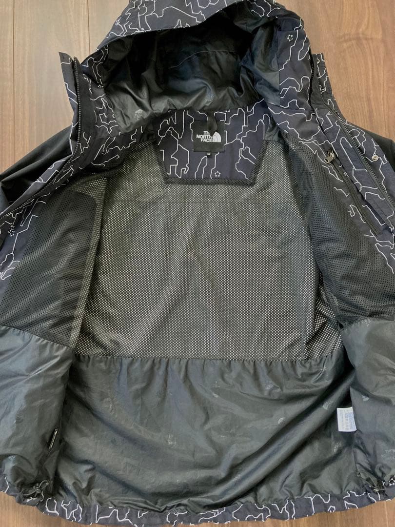 ☆激レア24AW☆ノベルティ☆M☆マウンテンライトジャケット☆ - メルカリ