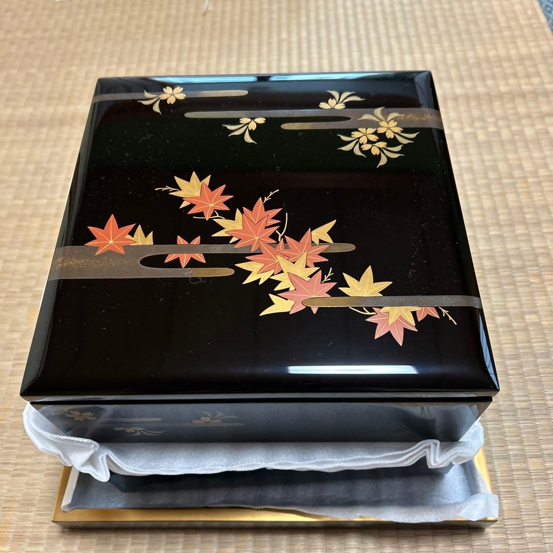 高級輪島塗　2段重箱(台付き)