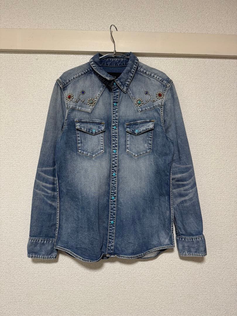 AKM × HTC フラワースタッズ デニムシャツ