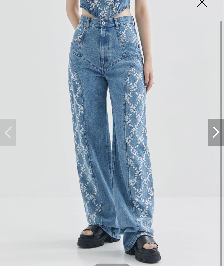 FETICO FLOWER EMBROIDERED WIDE JEANS - メルカリ
