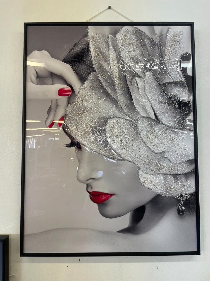 水晶絵　アートパネル　クリスタル　立体　絵画　アート　花　ブラック　ホワイト　女