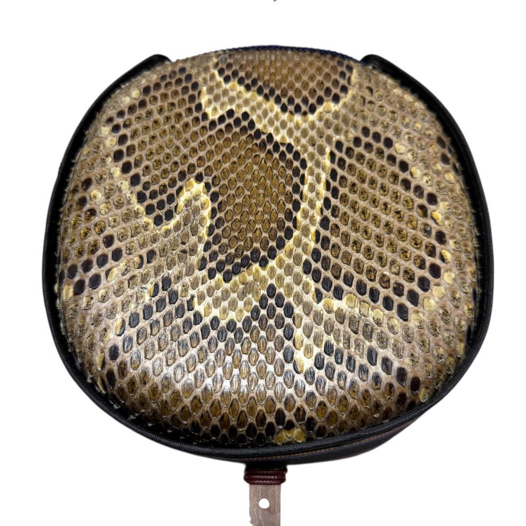 新城慎幸作 三線 紅木棹 本蛇皮強化張り 保証書付 ハードケース付