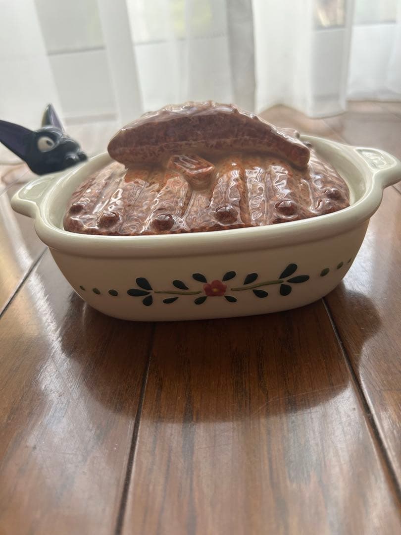 希少品】魔女の宅急便 ニシンとかぼちゃのパイ クッキージャー ジブリ