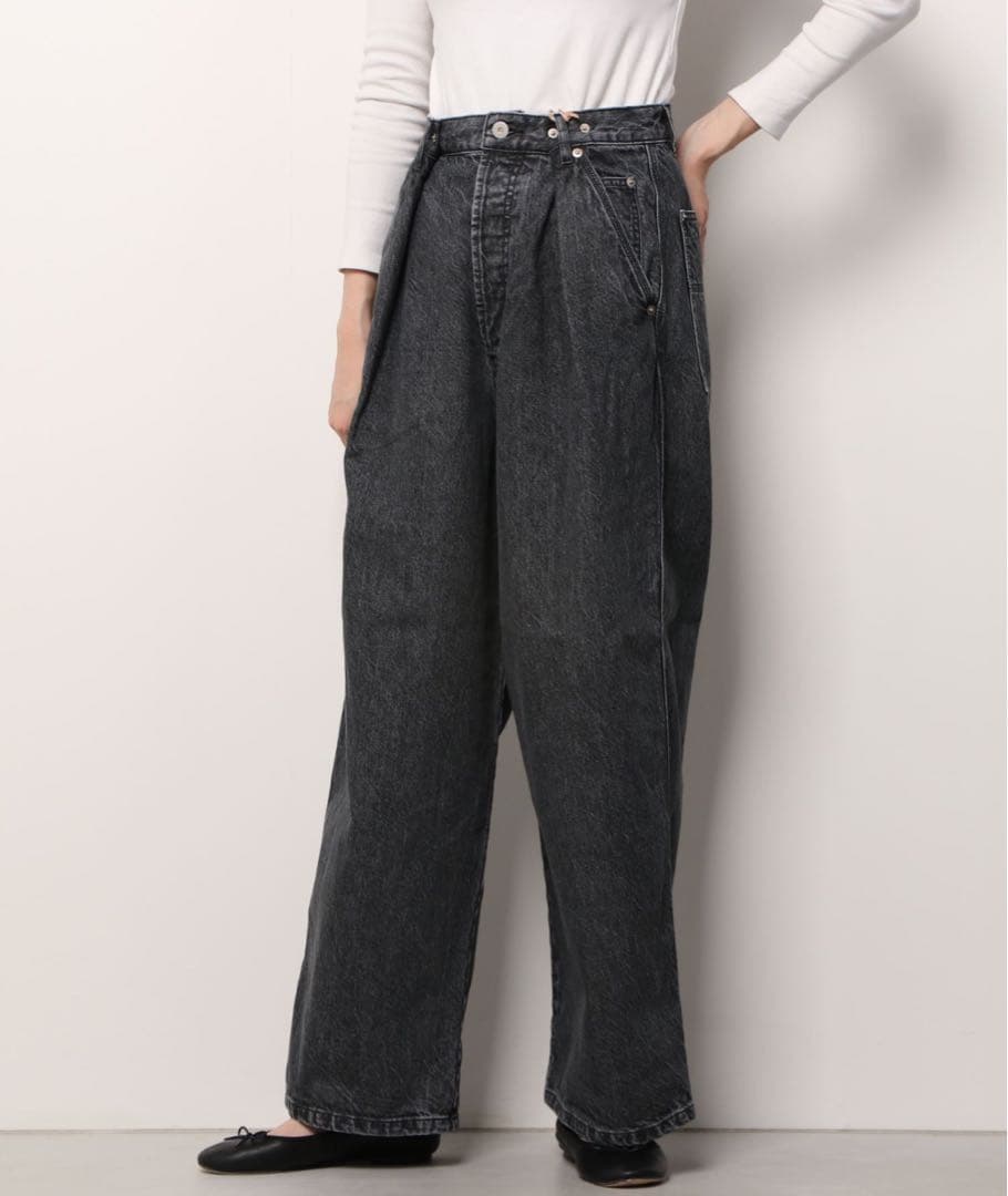 美品　INSCRIRE ダークグレー ワイドデニム