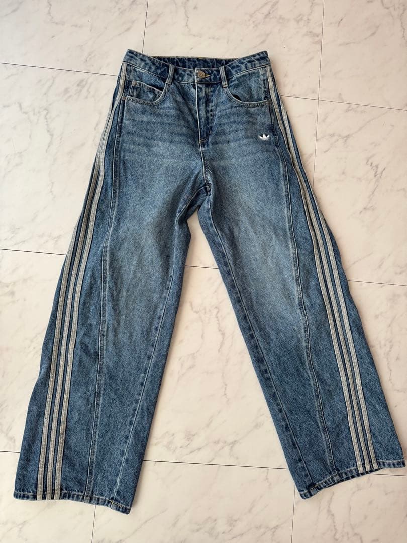 adidas デニムパンツ サイズ28