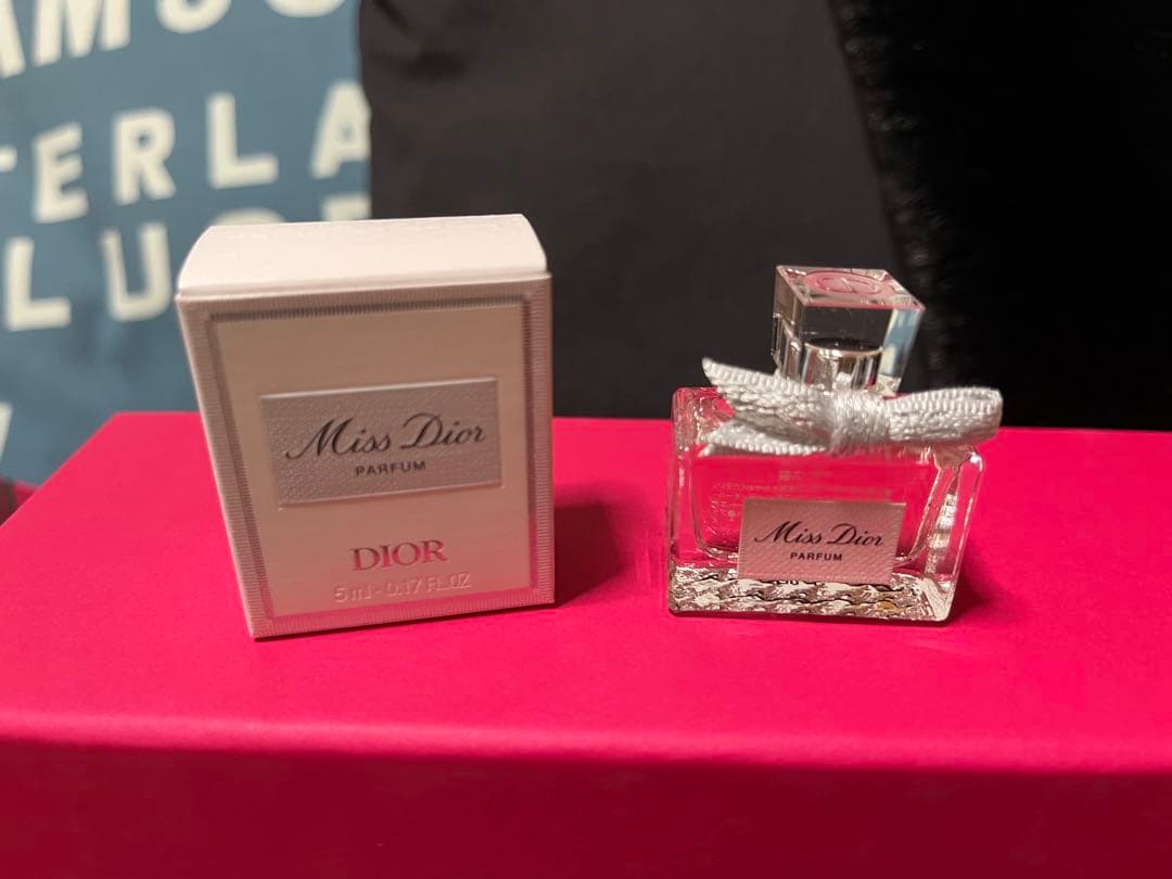 ミニギフト付き】ディオールスキン フォーエヴァー イドラ グロウ