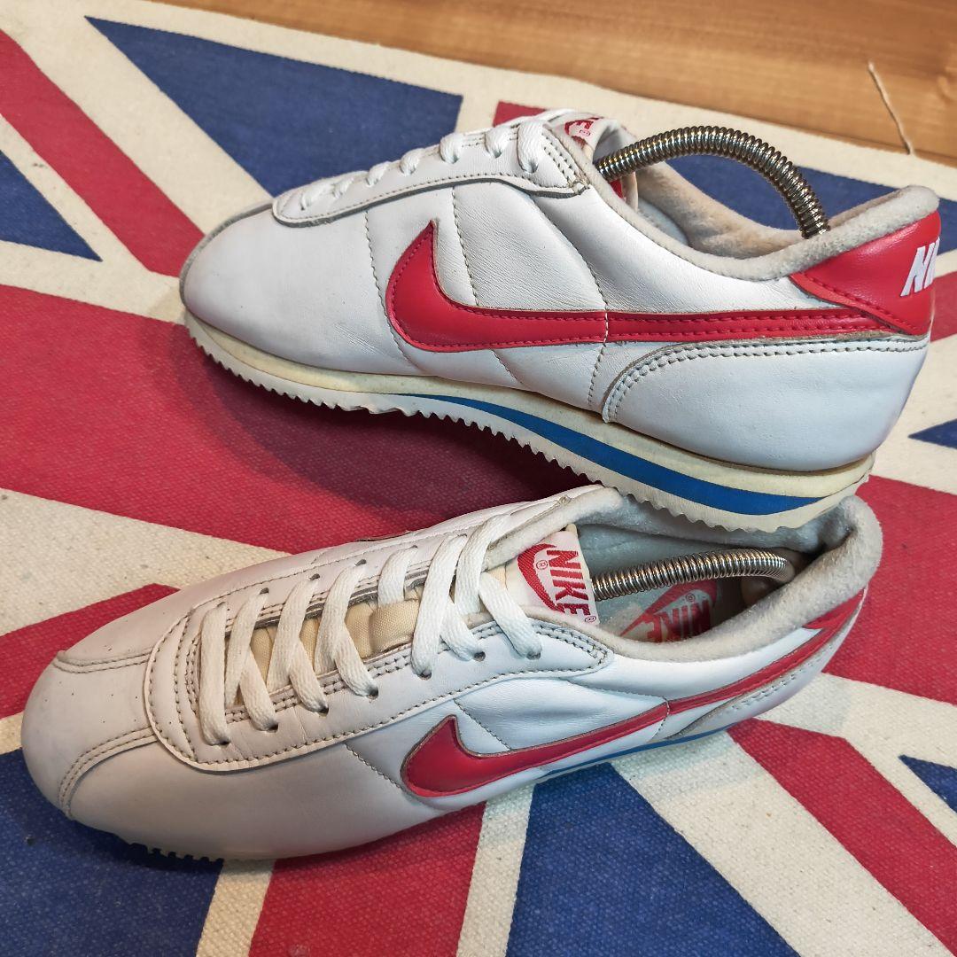 在庫整理　ナイキ　コルテッツ NIKE CORTEZ SE BLACK/SAIL-GUM DARK BROWN-MTLC DARK GREY（ナイキ