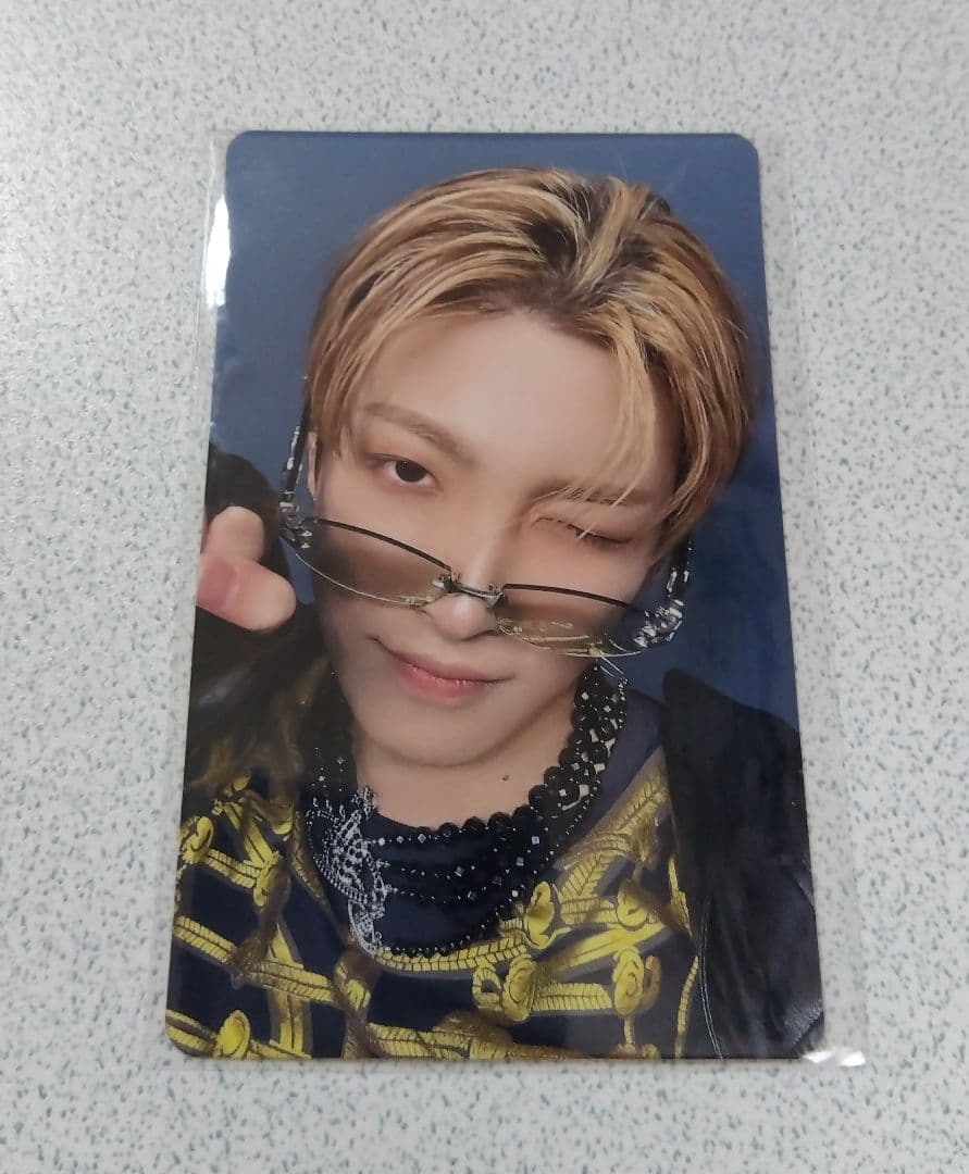 公式【ATEEZ】【ホンジュン】☆アチズ☆GOLDEN HOUR☆FC特典トレカ