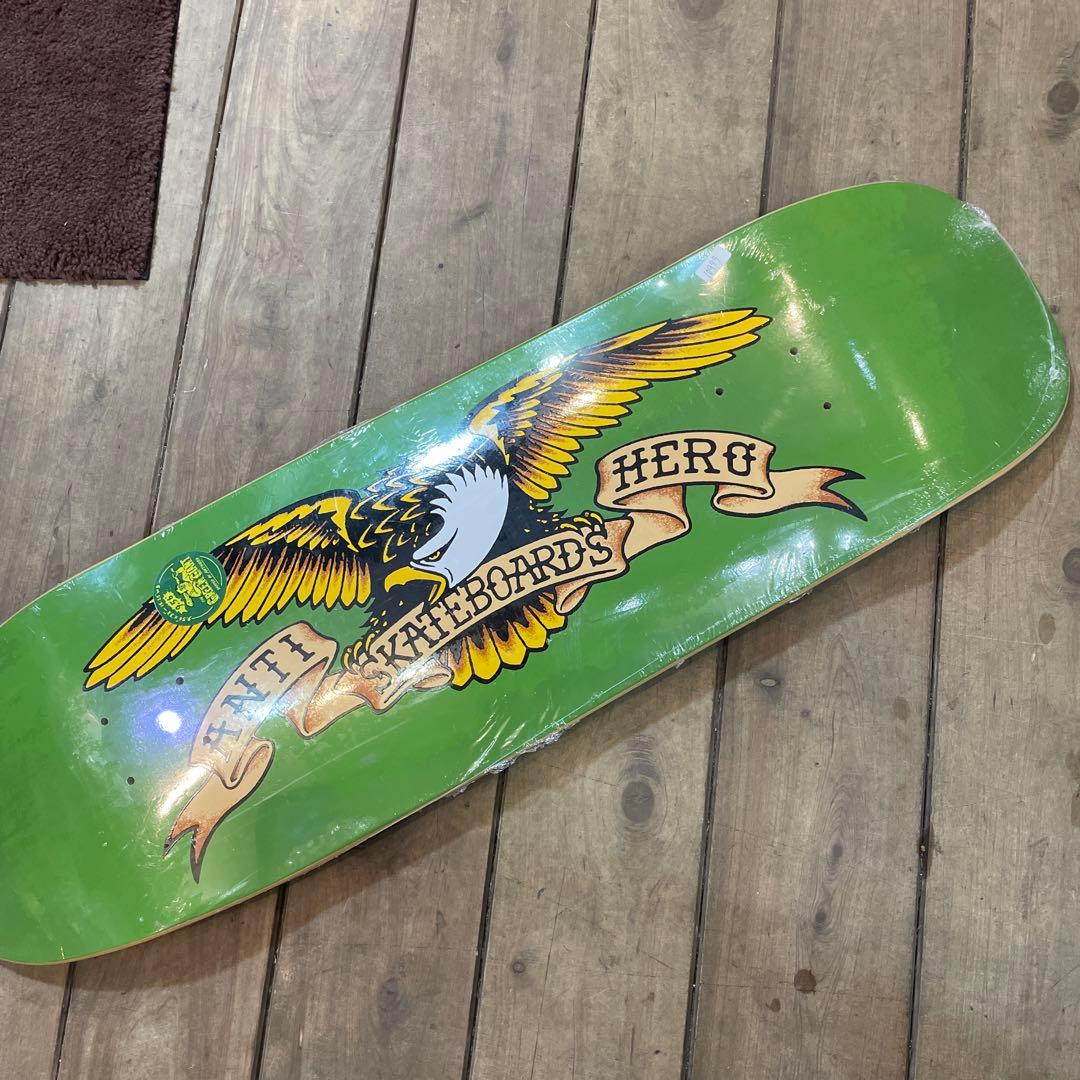 ANTI HERO スケボーデッキ GREENGIANT 9.56インチ