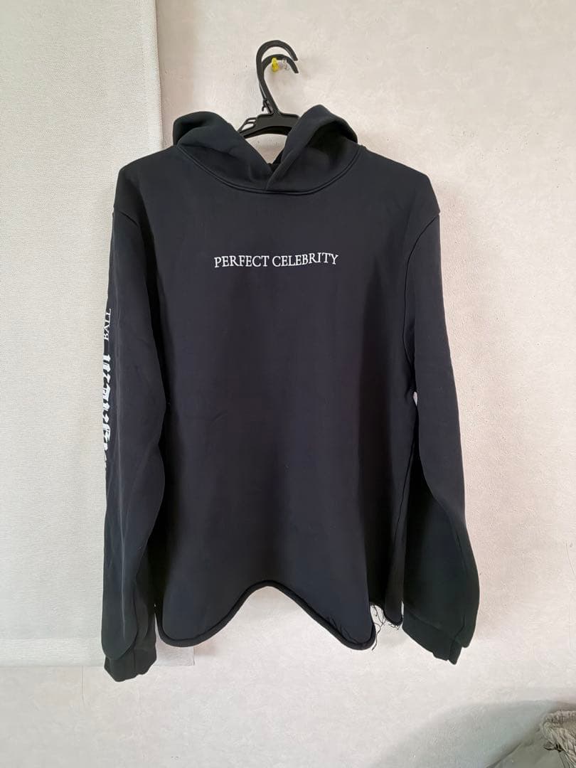 レディーガガ Mayhem ライブ限定パーカー　M レディー・ガガ LADY GAGA MAYHEM ポップアップ限定パーカー