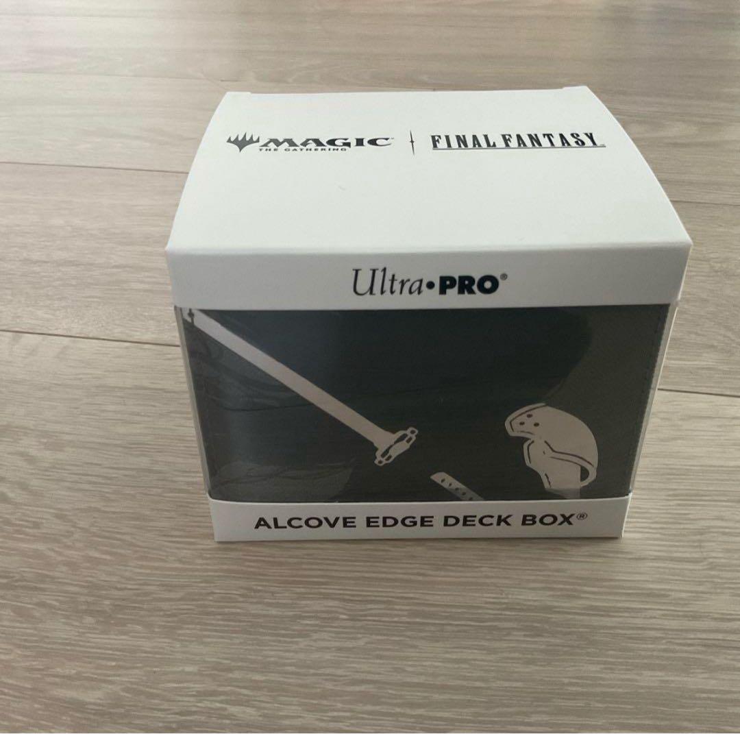 MTG ウルトラプロ セフィロス　プレミアムアルコーブエッジ デッキBOX Ultra-Pro MTG Final Fantasy Alcove Edge Deck Box - Sephiroth Magic