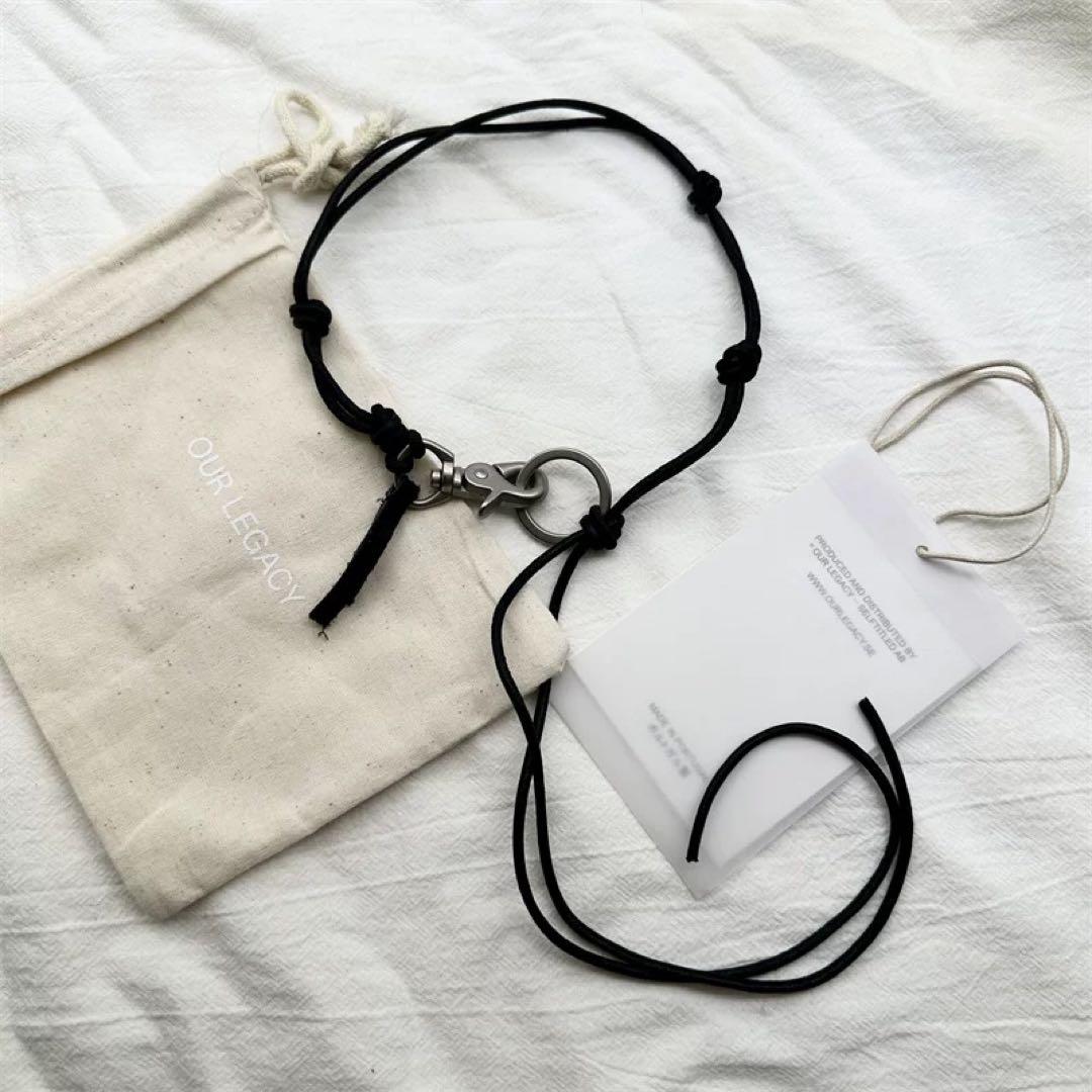 our legacy ブラックノットデザインネックレス Our Legacy Ladon Keyring Necklace in Black | LN-CC