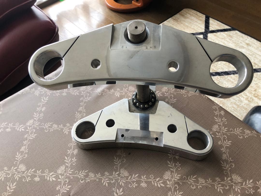 に*う様 トリプルツリー￼(ドラッグスター1100 )￼ ドラッグスター1100に適合する｜トリプルツリー・ステム・アンダー