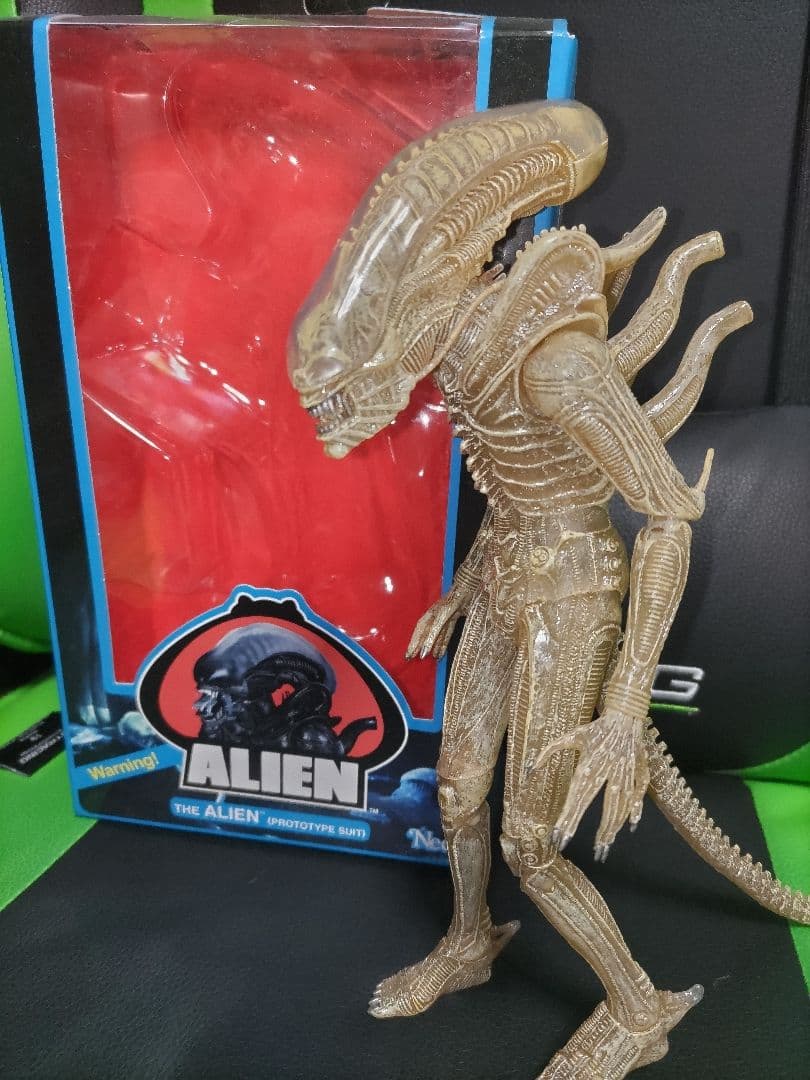NECA ネカ ビッグチャップ プロトスーツ エイリアン ゼノモーフ - メルカリ