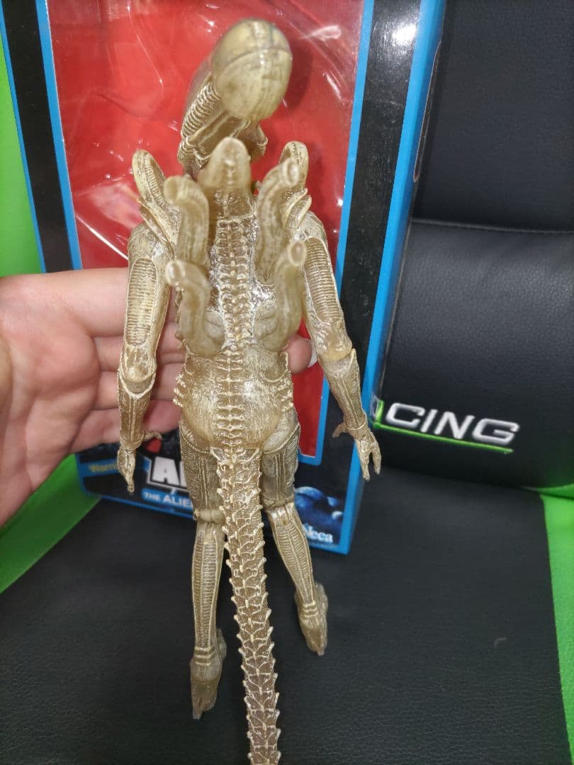 NECA ネカ ビッグチャップ プロトスーツ エイリアン ゼノモーフ - メルカリ