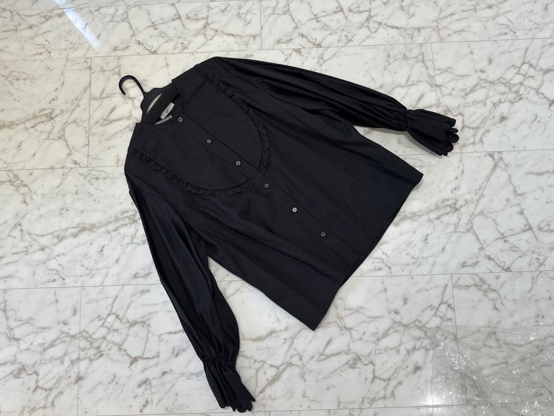 yori ヨリ スカラップ カットワークブラウス