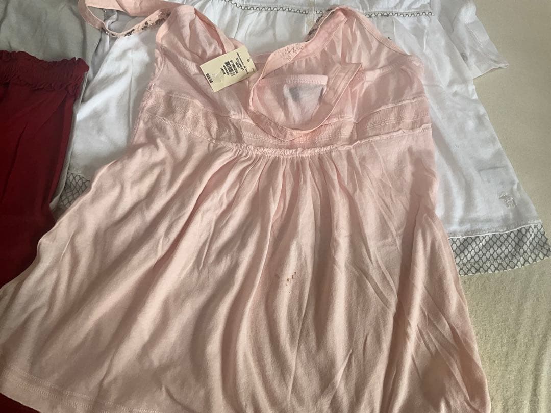 まとめ売り！アバクロ キャミソールタグ付き有り キャミ28枚と重ね着6