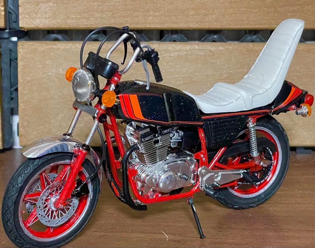 アオシマ1/12 族車プラモデル ザリ GSX400E ラメ塗装 - メルカリ