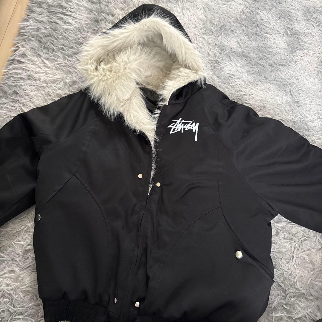 ステューシー　ファーアウター