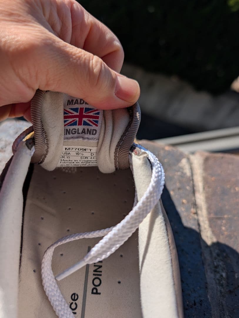 new balance 770.9 ブラウン/イエロー スニーカー、28.5cm