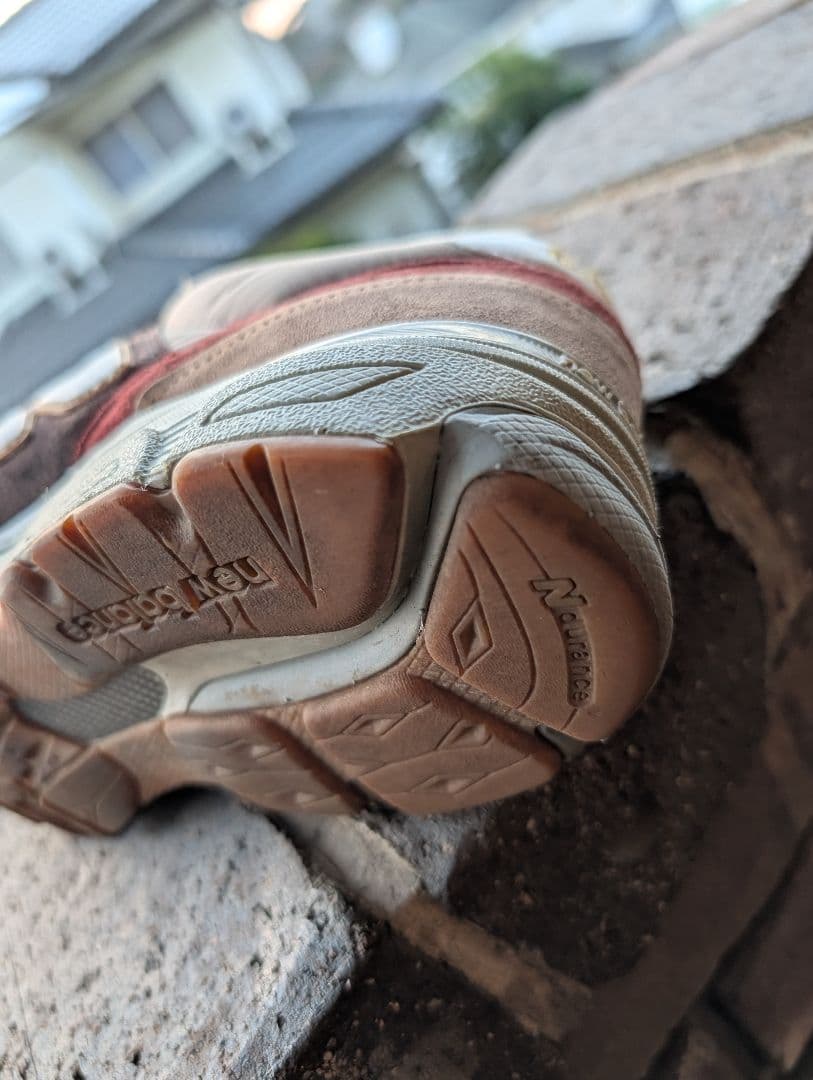 new balance 770.9 ブラウン/イエロー スニーカー、28.5cm