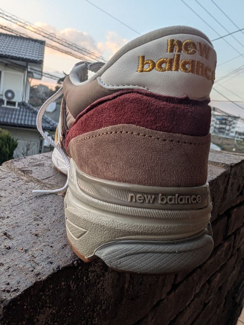 new balance 770.9 ブラウン/イエロー スニーカー、28.5cm