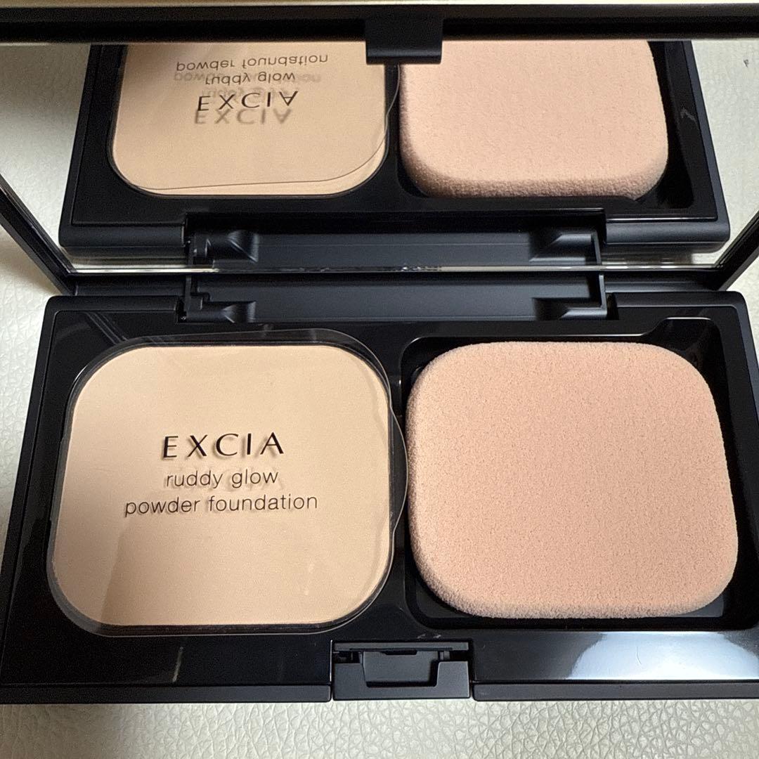 EXCIA ラディグロウパウダーファンデーション OC101