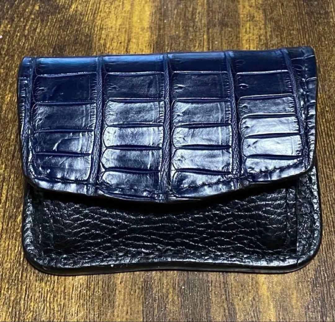 超美品　クロコダイル（テール） ケース　ネイビー 藍染めクロコダイル] 内盛りカードケース – BROOKLYN MUSEUM