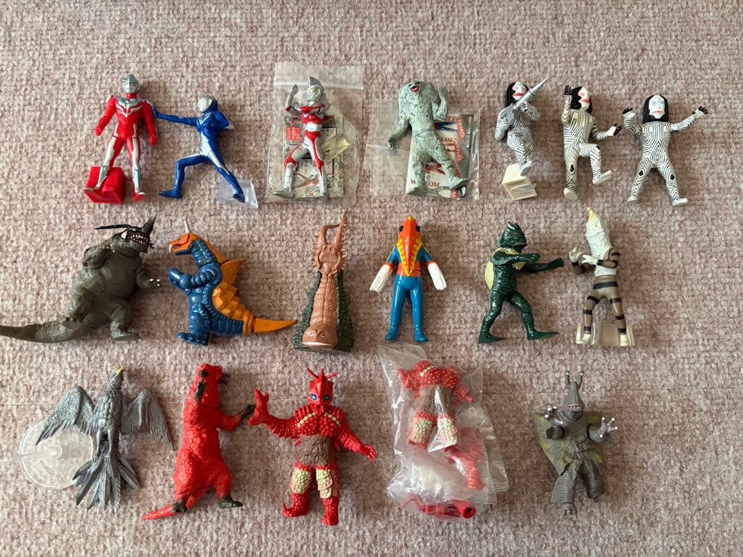 HGシリーズ　ウルトラマン　怪獣　まとめ売り