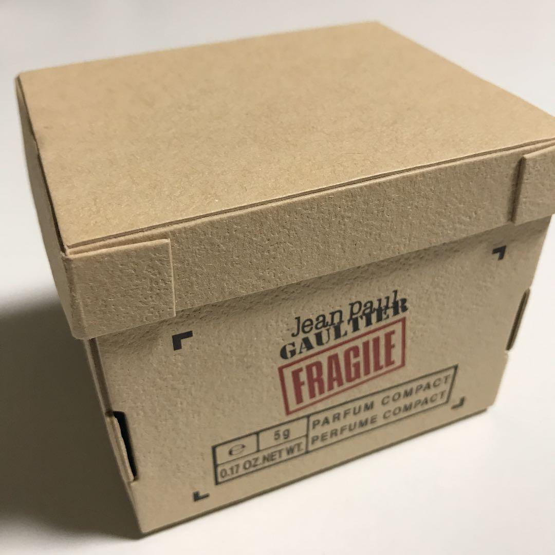 ☆ゴルチェ パヒュームド コンパクト