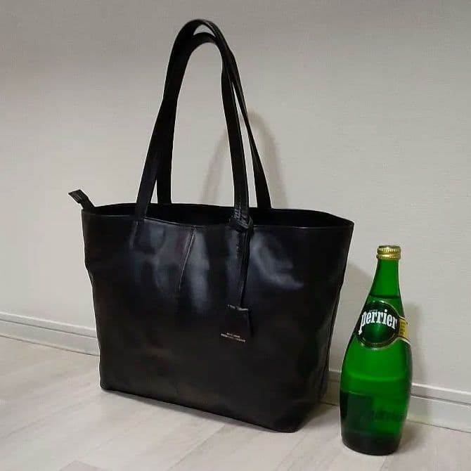 ユナイテッドアローズ　ブラック　レザートートバッグ