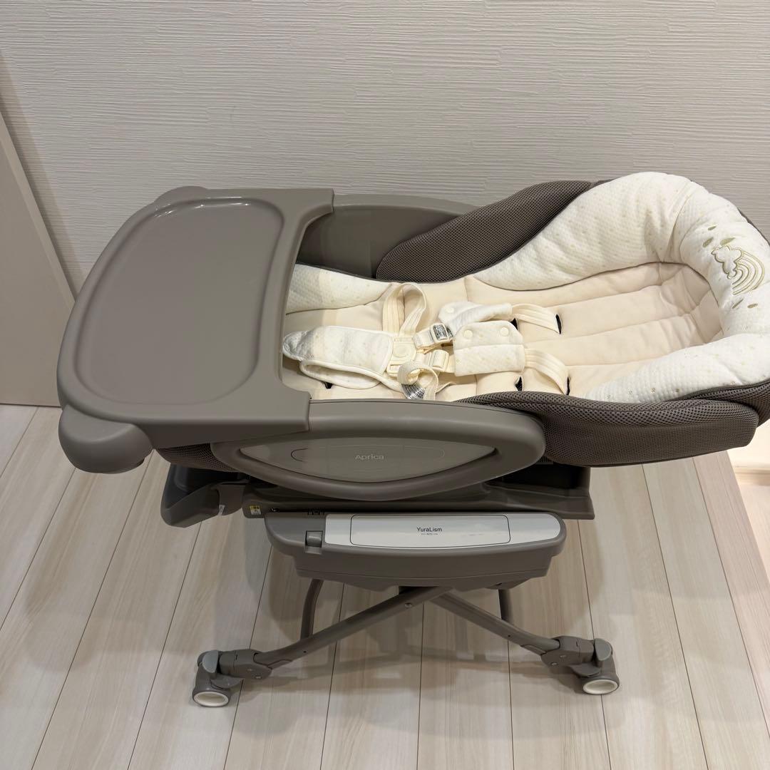 美品】Aprica ユラリズム オートプレミアム ハイローチェア ムーン