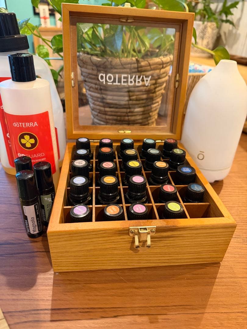 むっちゃん専用！エッセンシャルオイルセット ウッドボックス、ディフューザー付き
