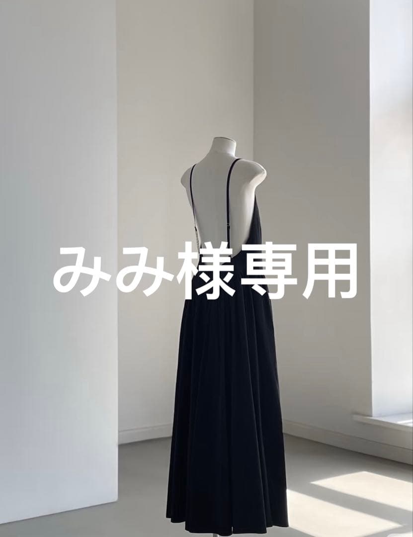 みみ　Tニット ブラックＭ