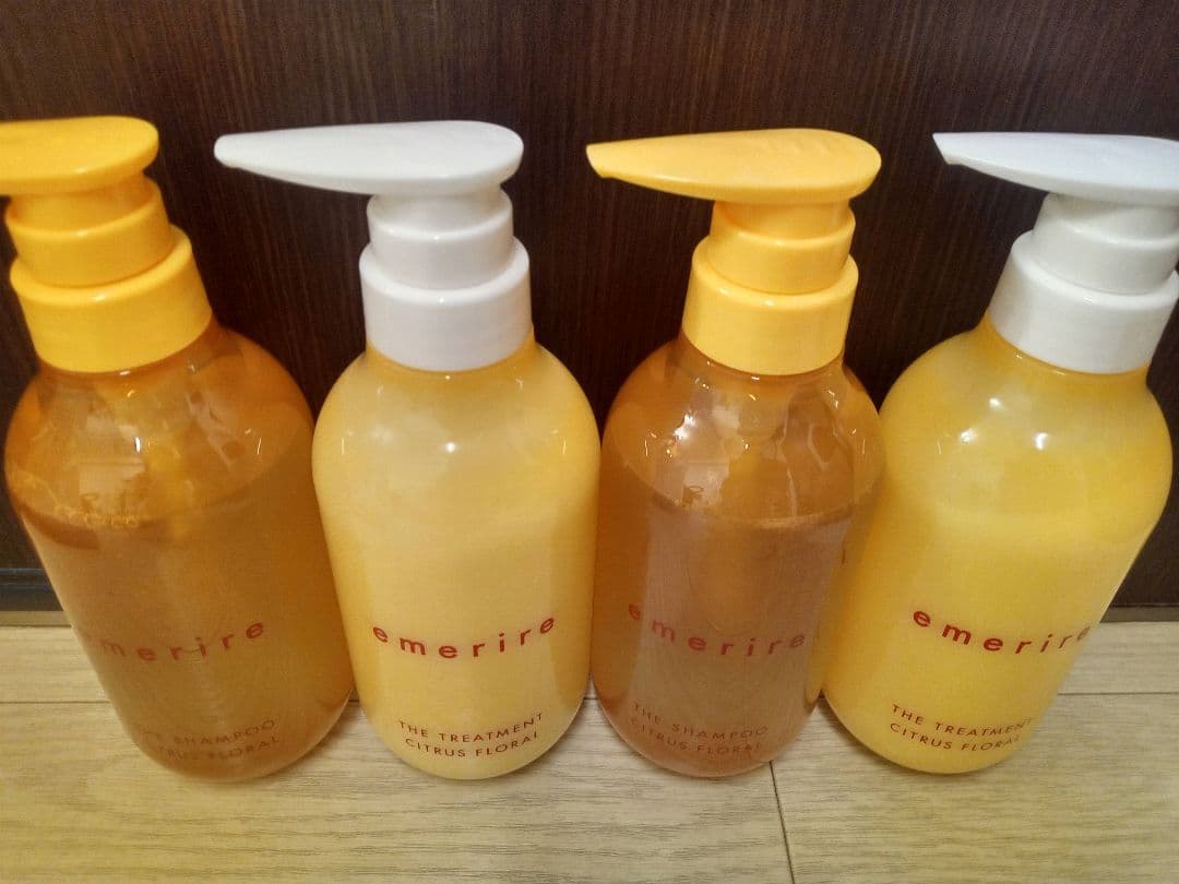 エメラル　シャンプー　トリートメント　新品