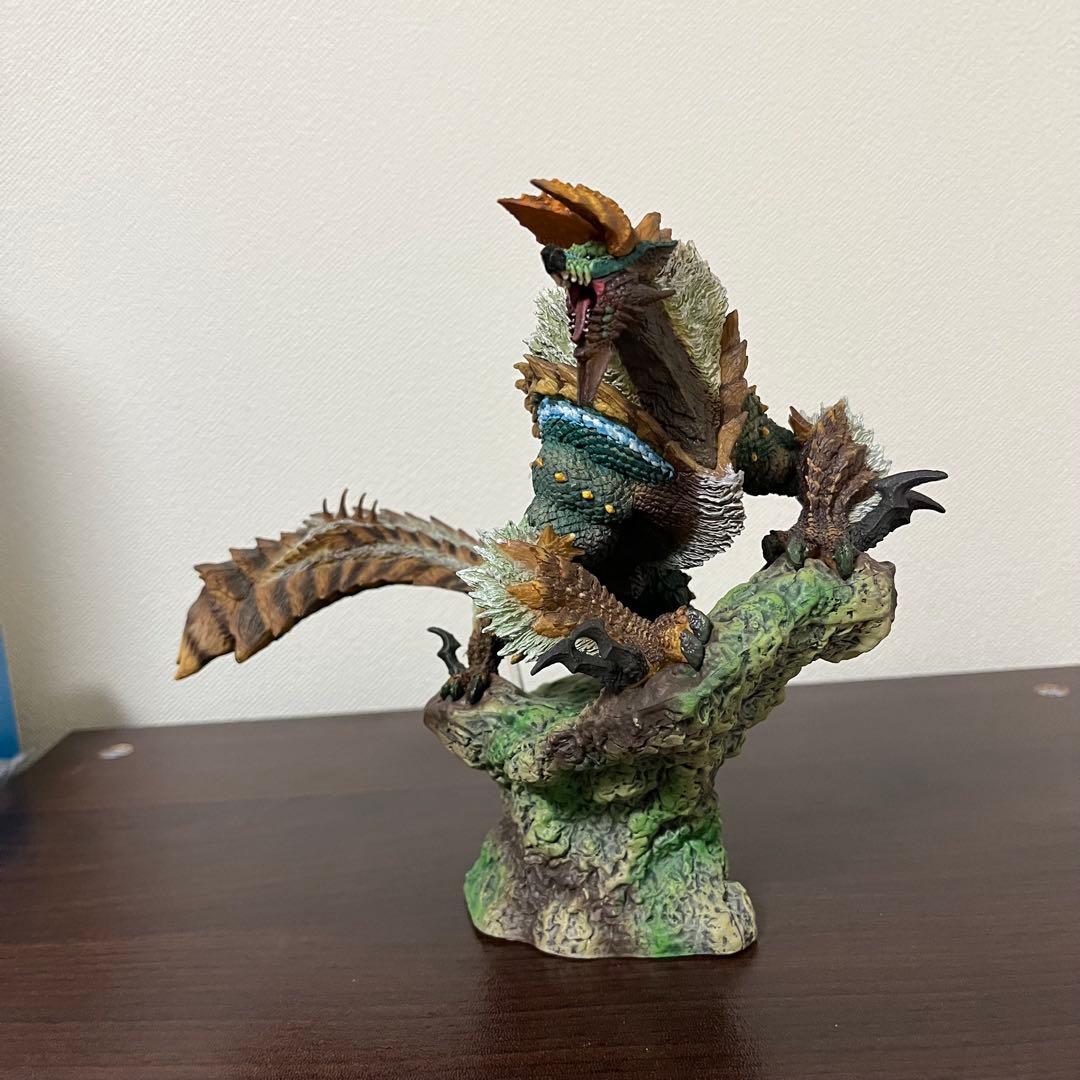 CFBクリエイターズモデル　雷狼竜ジンオウガ