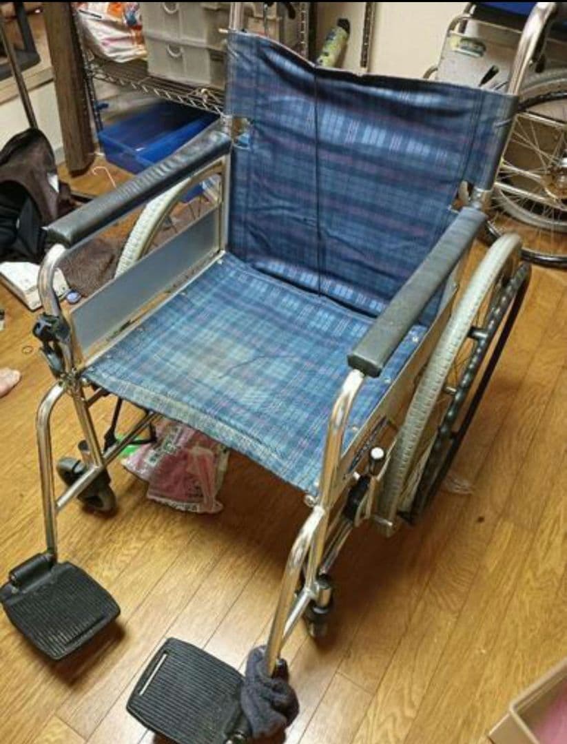 介助用車椅子 チェック柄 青