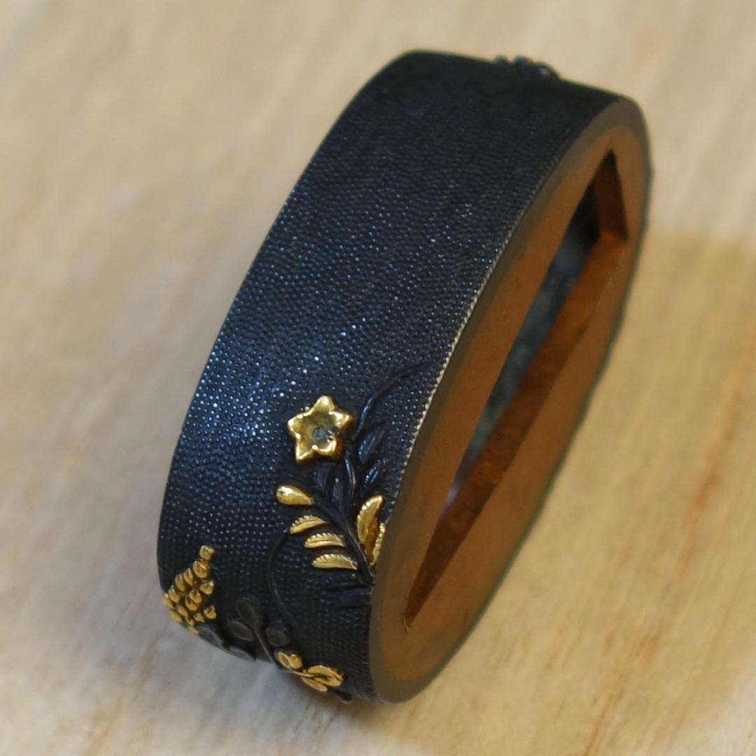 赤銅魚子地 金銀銅象嵌 草花図縁 】刀装具 縁頭 鍔 鐔 日本刀 武具