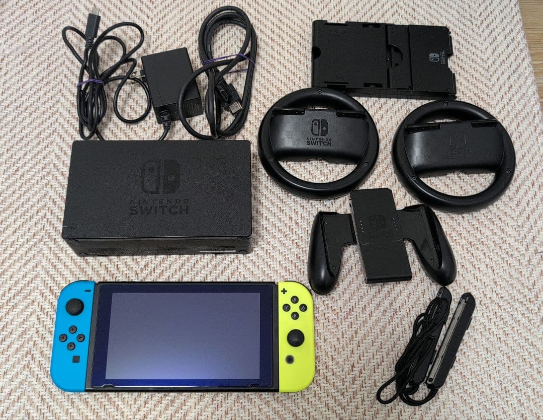 Switch本体　マリカーコントローラー付き　訳あり