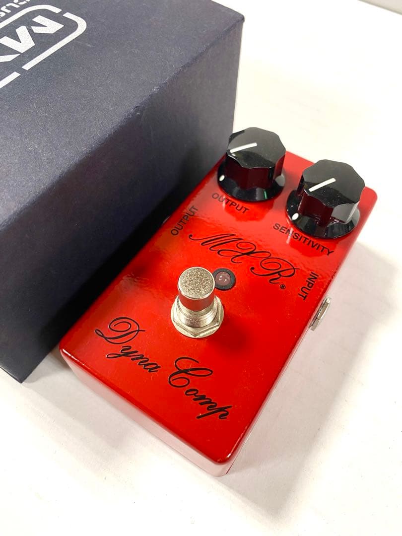 MXR　CSP102SL ～Script Dyna Comp～ Amazon.com: MXR CSP102SL Script Dyna Comp Compressor Effects Pedal